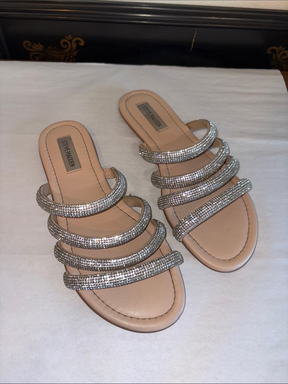 Steve Madden Sandals With rhinestones
